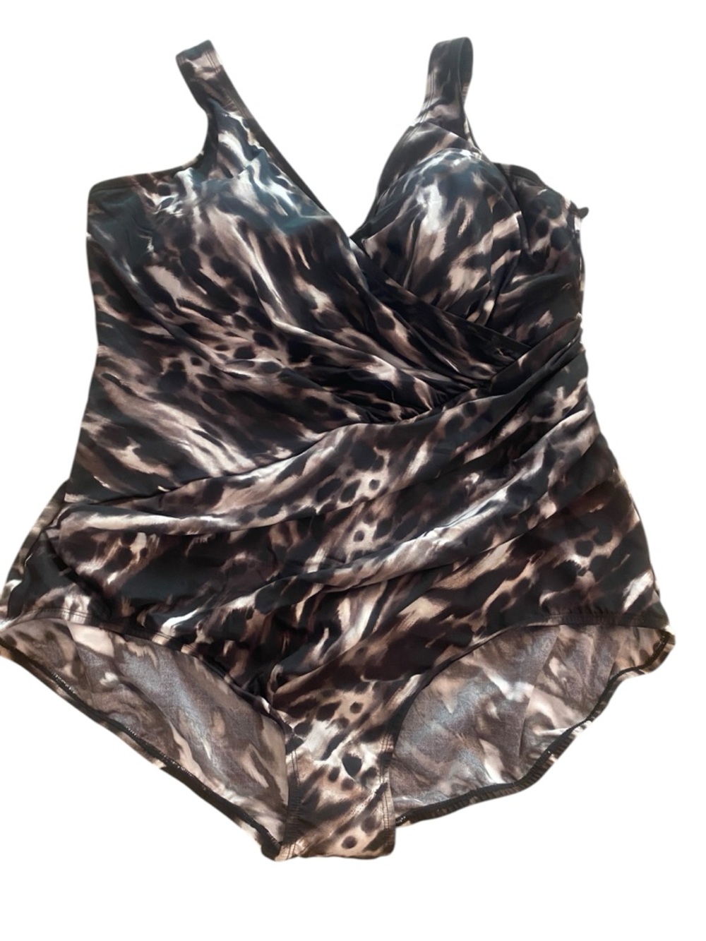 Miraclesuit Women’s One Piece Ruched Black Brown Animal Print Swimsuit NEW 24W